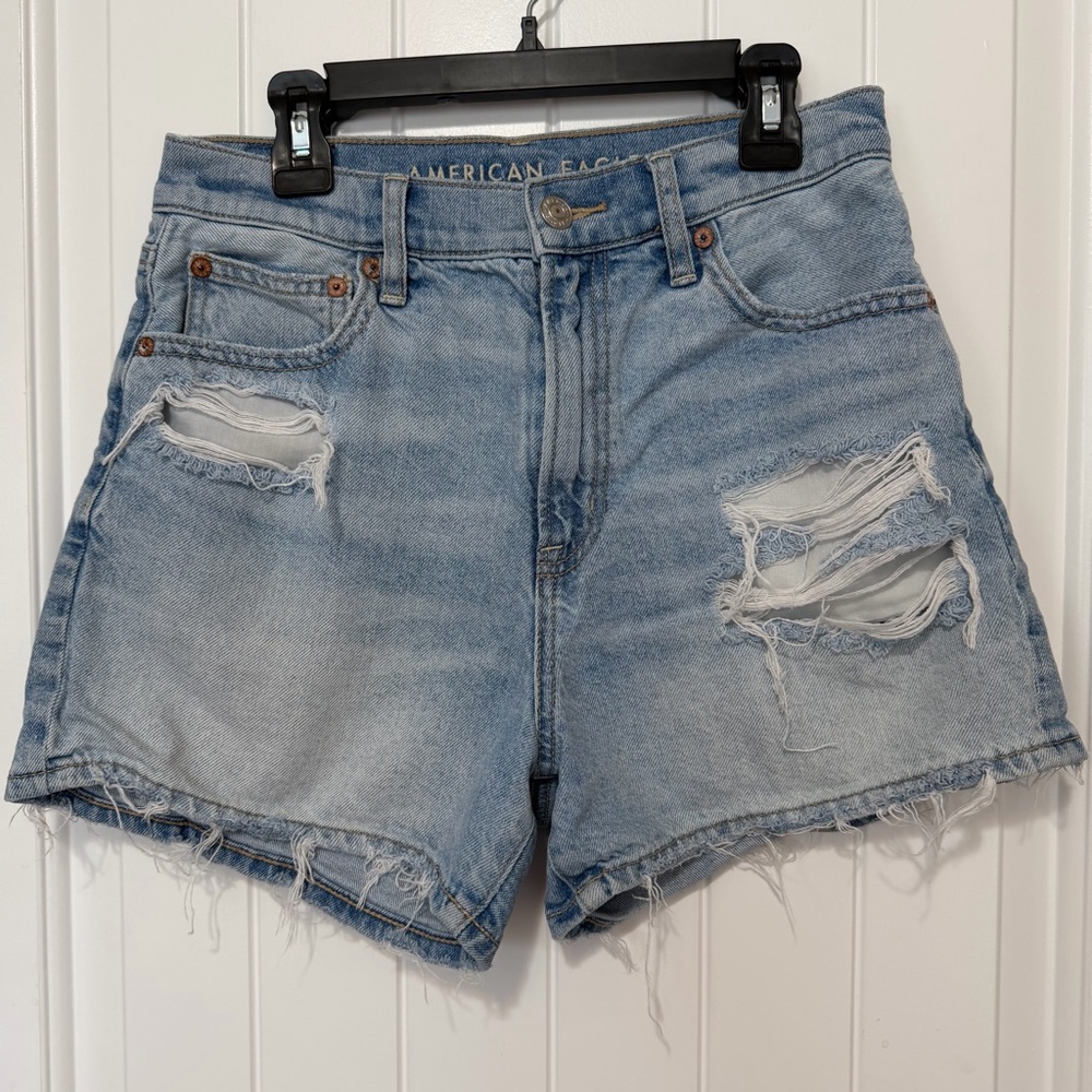 American Eagle Highest Rise 90s Boyfriend Shorts Women’s 2 Distressed Denim